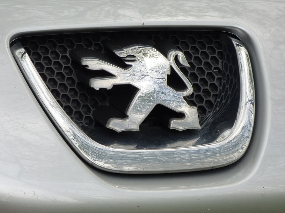 Przyczyny uszkodzeń tylnej belki w samochodach Peugeot